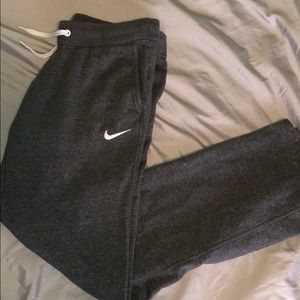 NIKE sweatpants